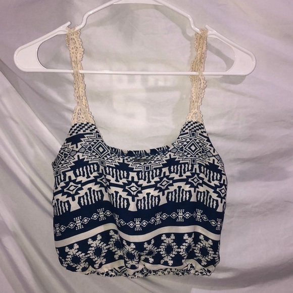5 for $10 ladies Charlotte Russe crop top Size S - Picture 1 of 2